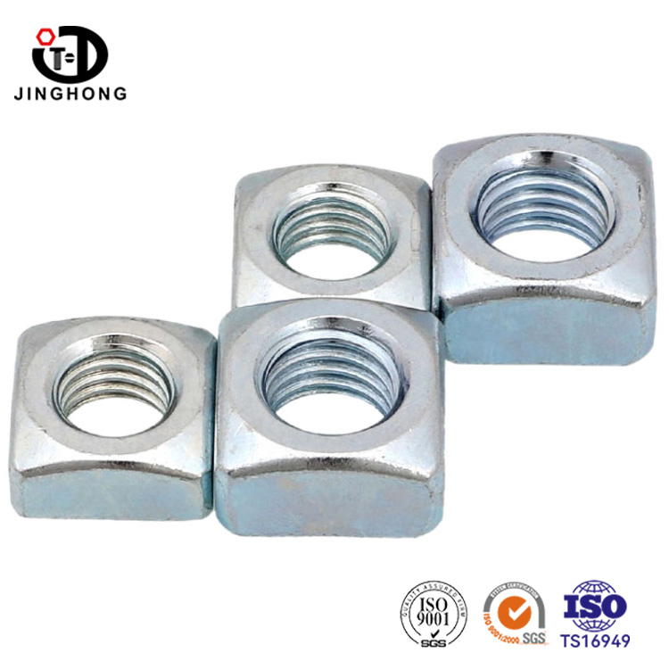 Din 557 quadrato